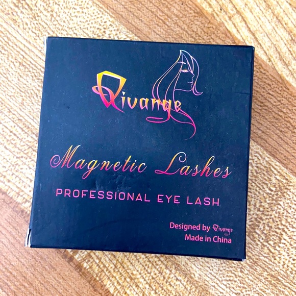 Magnetic eye lashes - Picture 1 of 3